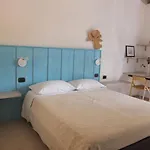 Κατάλυμα σε φάρμα Li Pireddi *