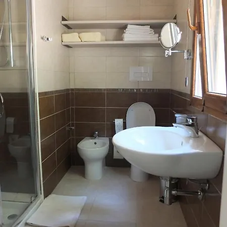 Li Pireddi * アリエントゥ